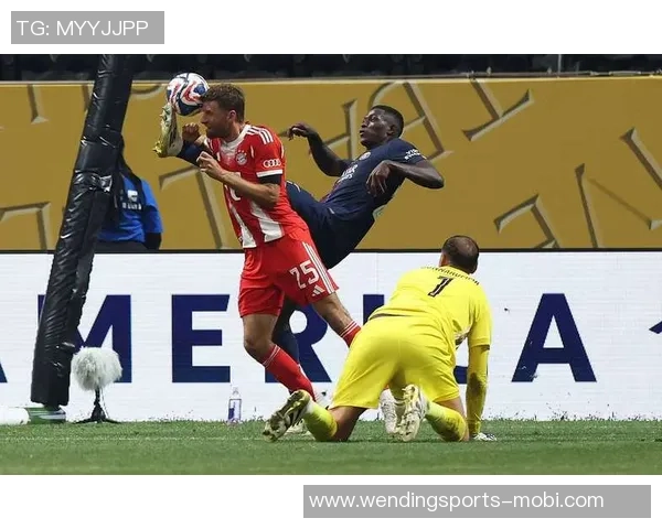 拜仁球员齐聚穆勒家中共赏MLS决赛展现团队精神 拜仁球员齐聚穆勒家中共赏MLS决赛展现团队精神