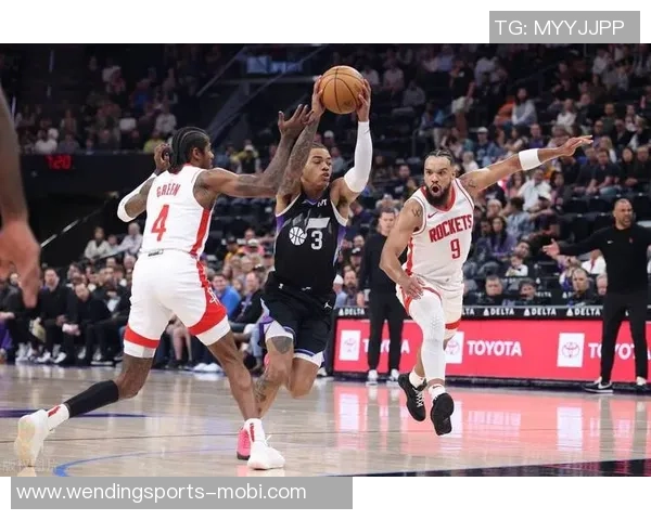 文班对位阿门引发火箭末节崩盘背后的必然原因解析 文班对位阿门引发火箭末节崩盘背后的必然原因解析